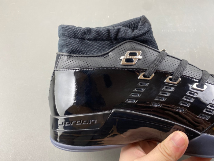 Jordan 17 Retro Low Black Patent IZ2638-001