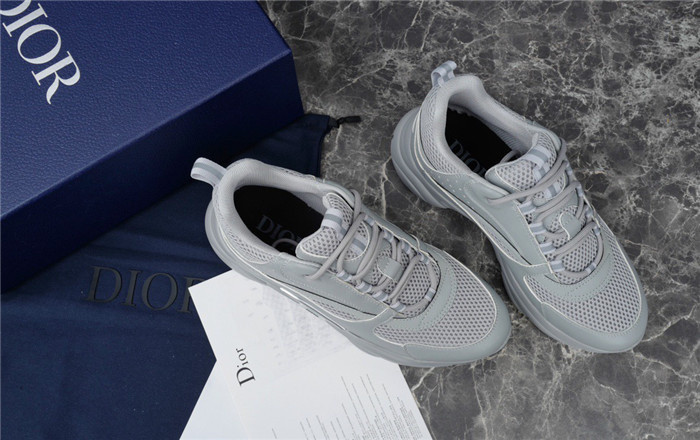 DIOR B22 Sneakers