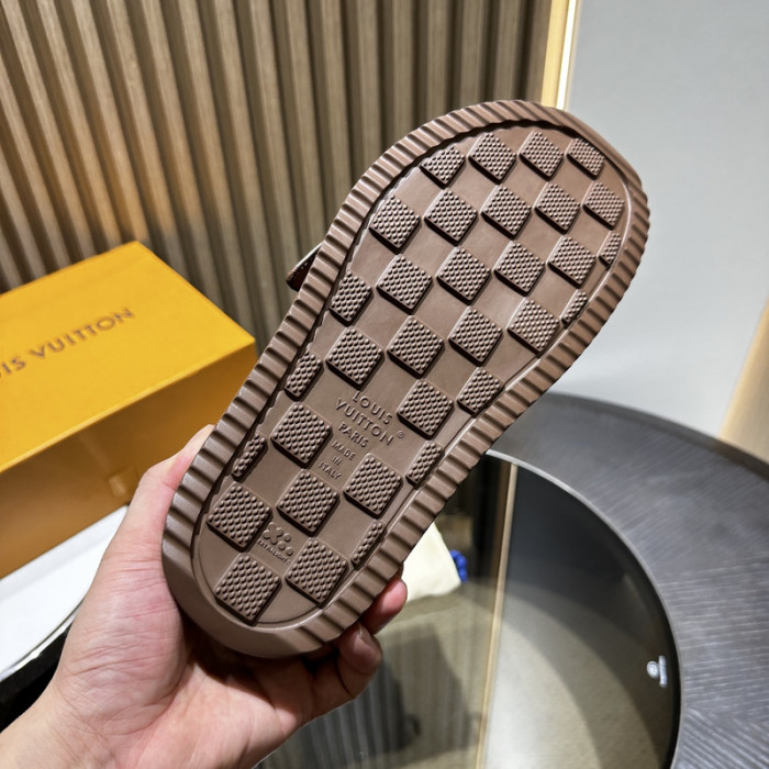 LV SANDALS