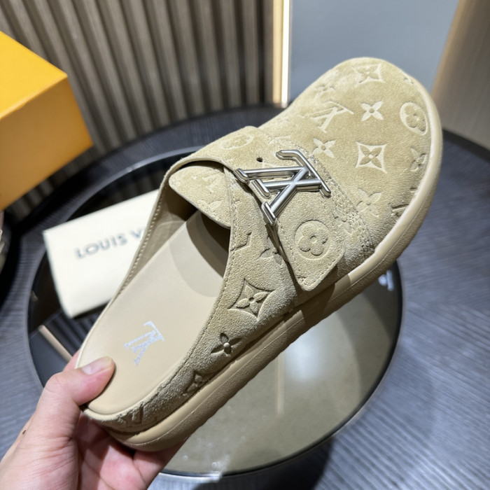 LV SANDALS