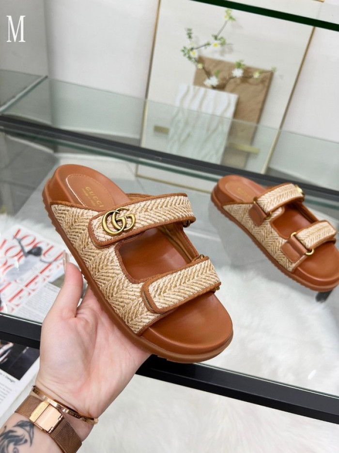 GUCC SANDALS