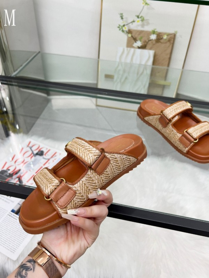 GUCC SANDALS
