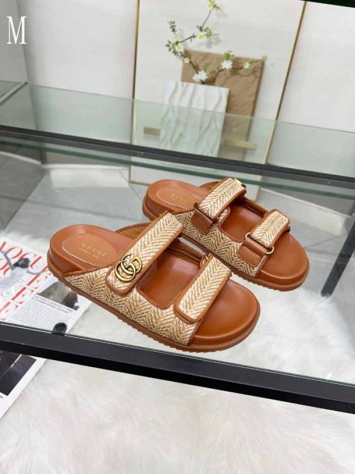 GUCC SANDALS