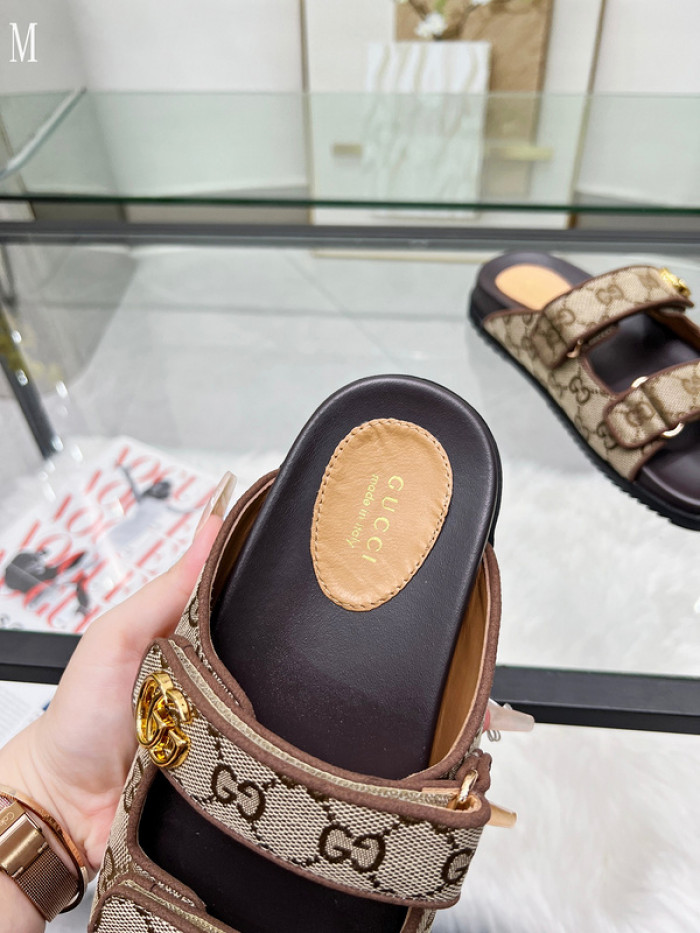 GUCC SANDALS