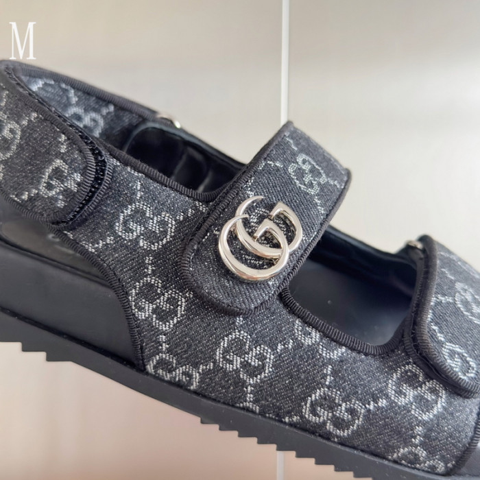 GUCC SANDALS