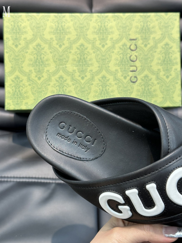 GUCC SANDALS