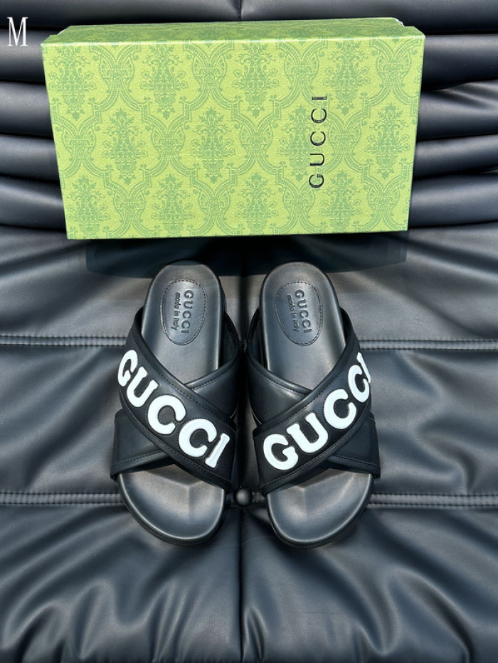 GUCC SANDALS