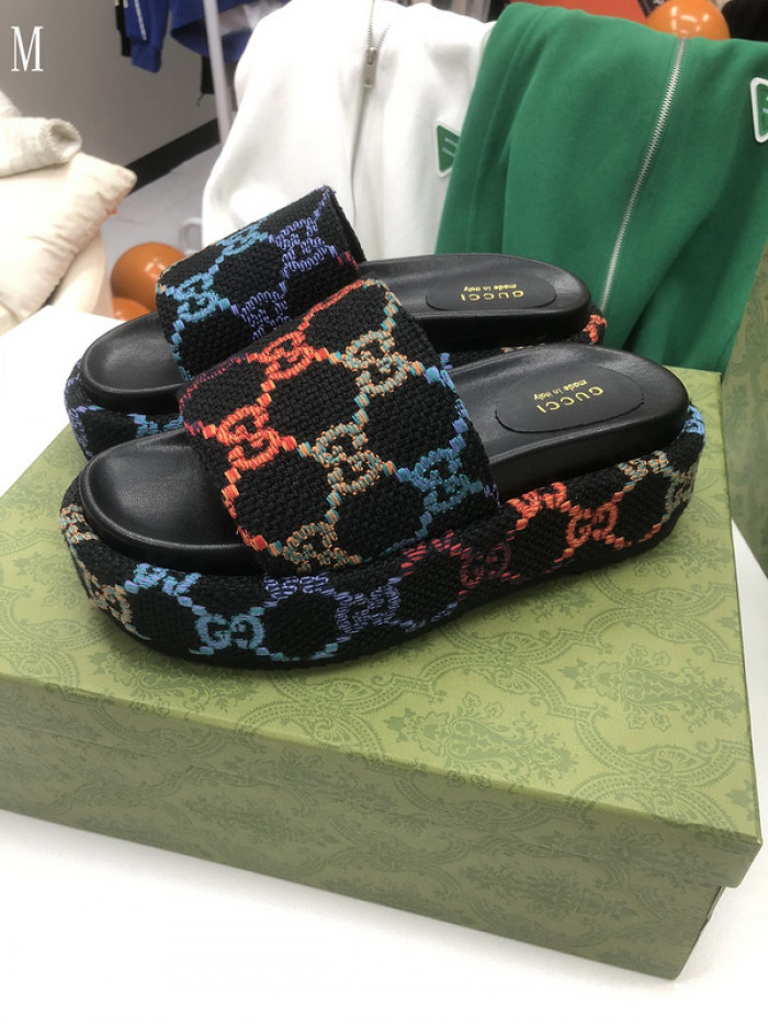 GUCC SANDALS