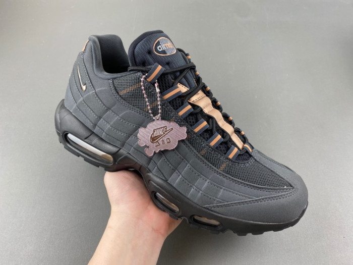 Nike Air Max 95 SP HQ6457-001