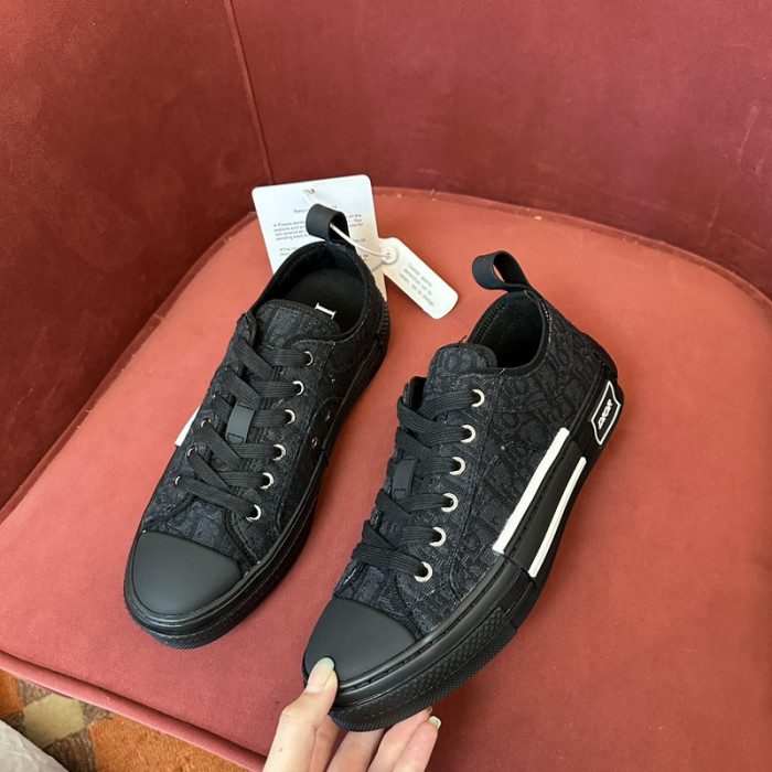 DIOR B23 Oblique Sneaker