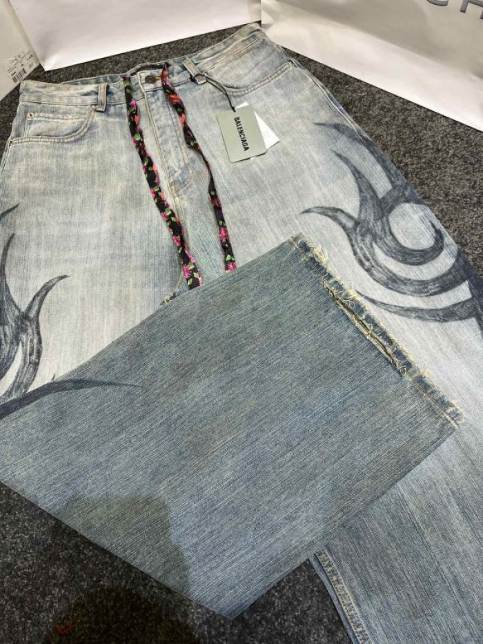 Balen*ciaga Jeans