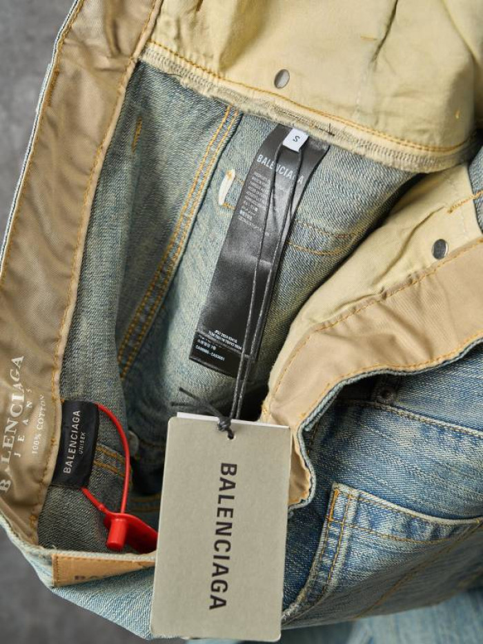 Balen*ciaga Jeans