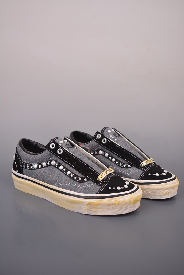 Vans Sneakers