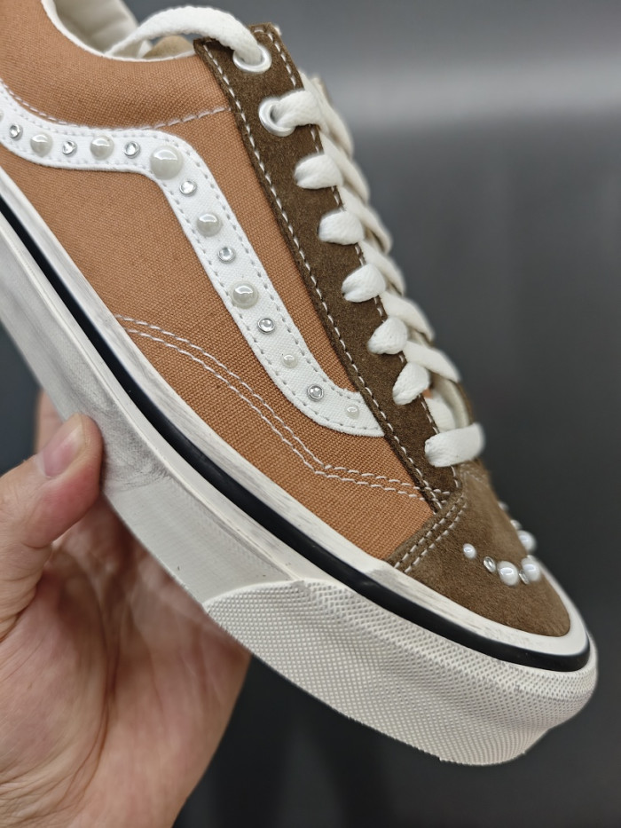 Vans Sneakers