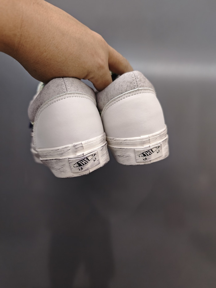 Vans Sneakers