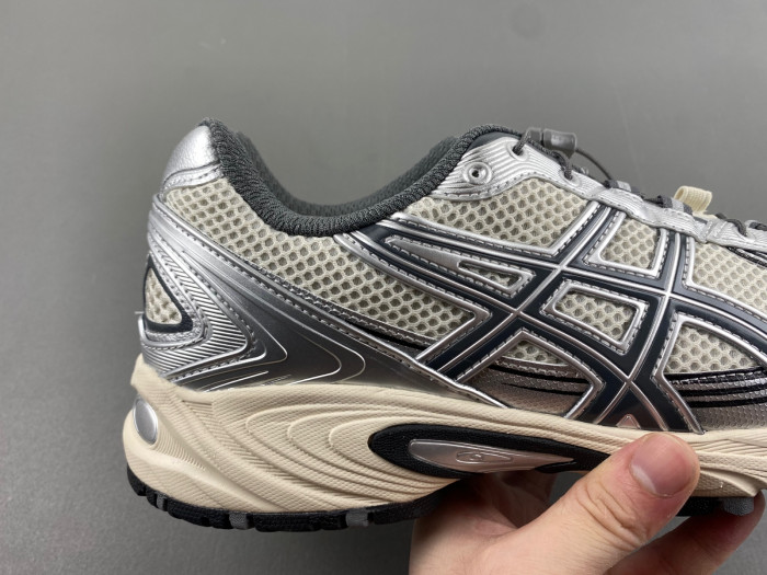 As*ic*s gel-kahana tr v4 "white silver"