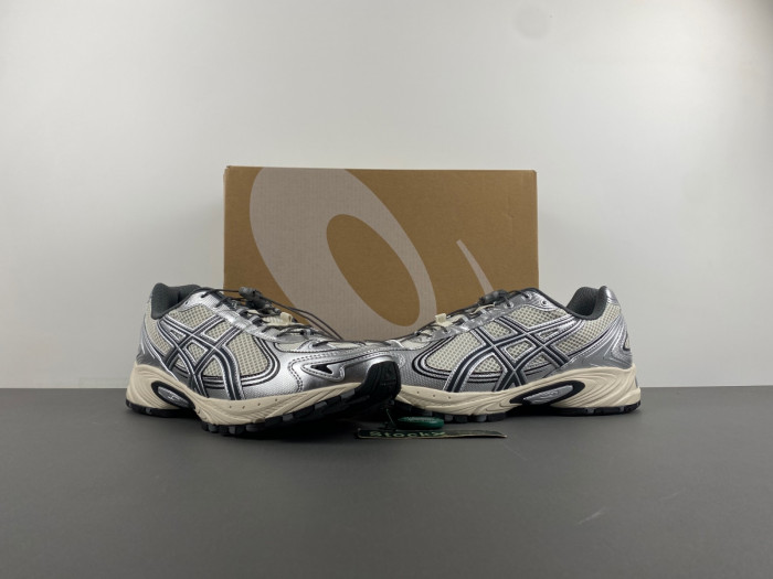 As*ic*s gel-kahana tr v4 "white silver"