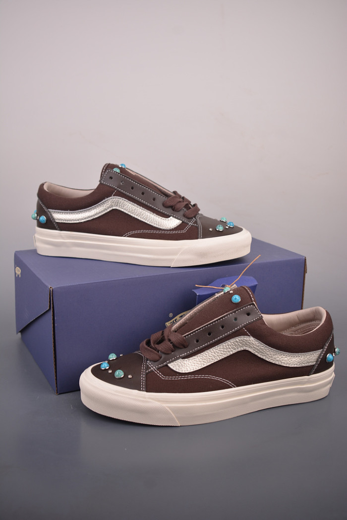 Vans Sneakers