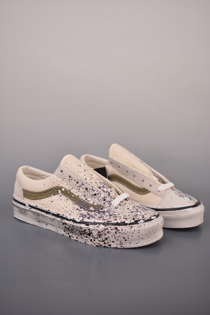 Vans Sneakers