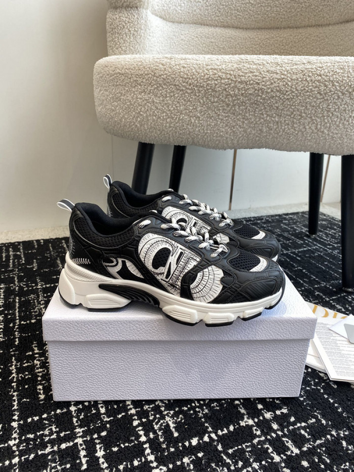 Dior SNEAKER