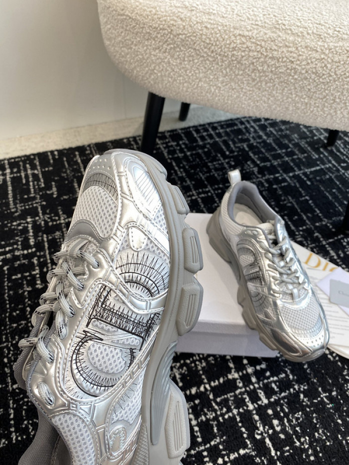 Dior SNEAKER