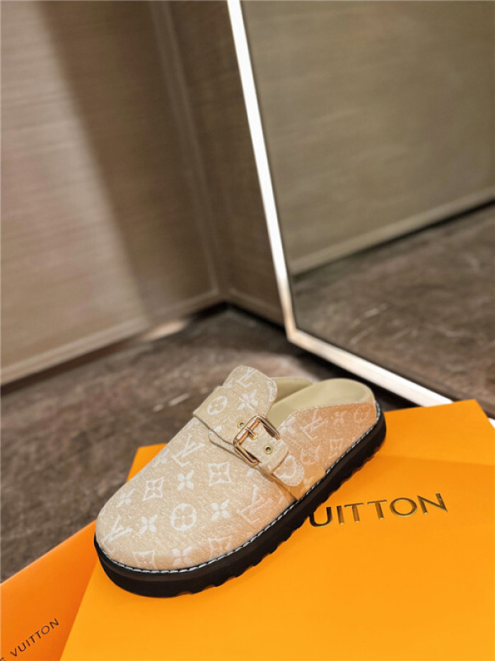 LV SANDALS