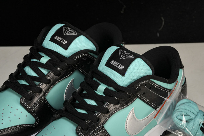 nike sb dunk low Di*m*nd s*pply co. aqua blue 304292-402