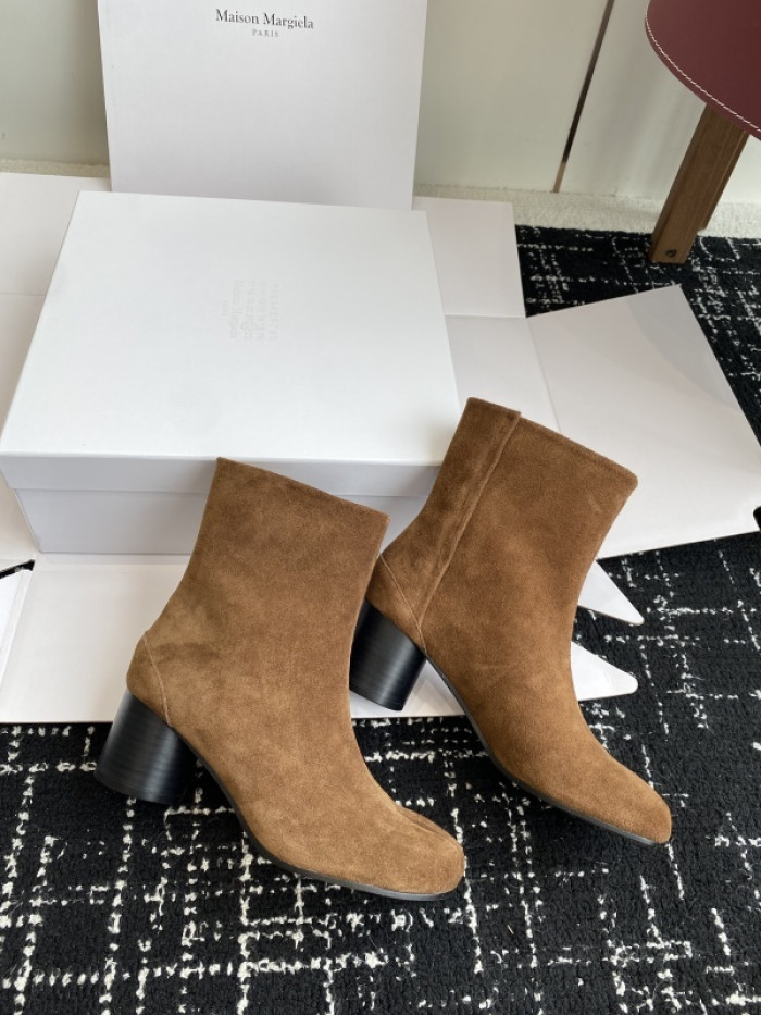 ma*s*n Ma*i*la tabi shoes