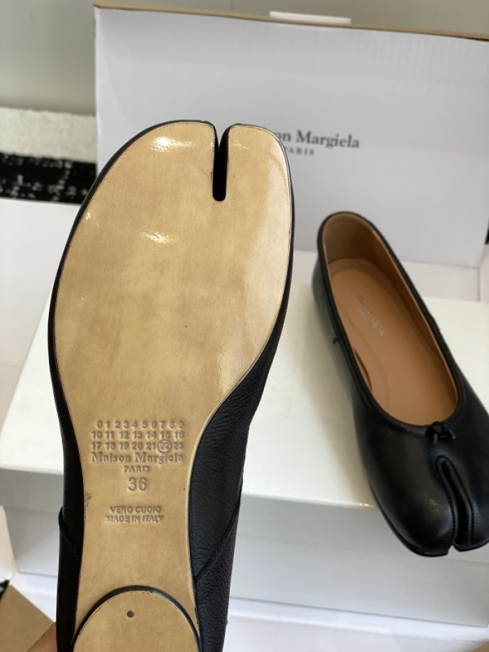 ma*s*n Ma*i*la tabi shoes