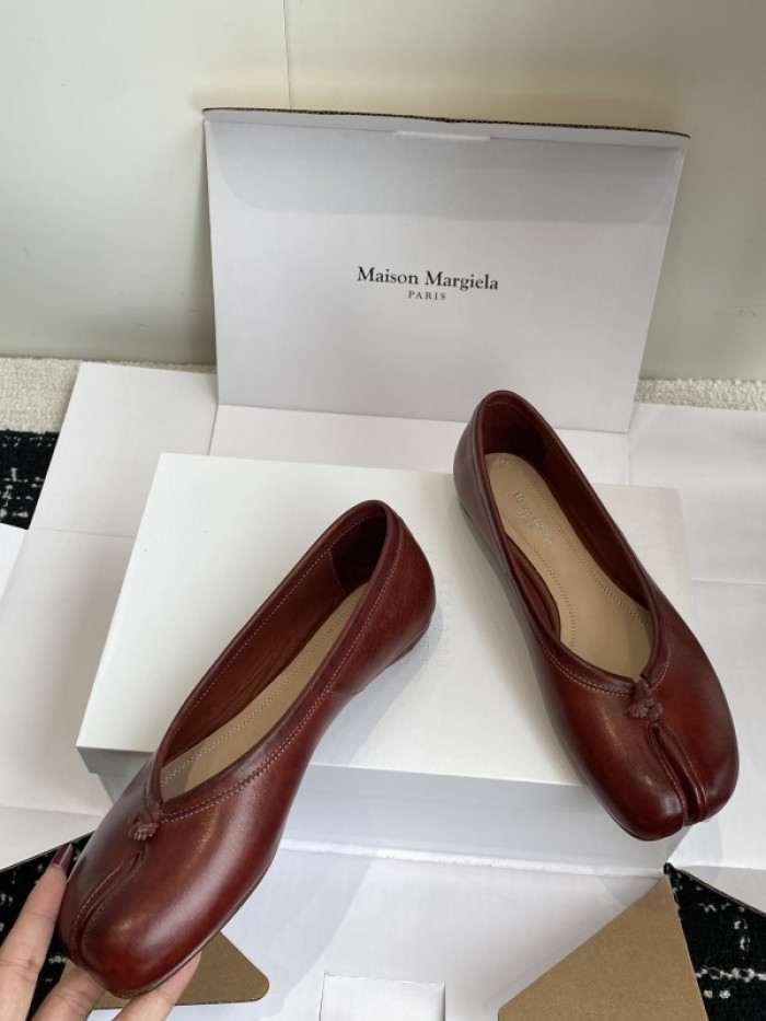 ma*s*n Ma*i*la tabi shoes