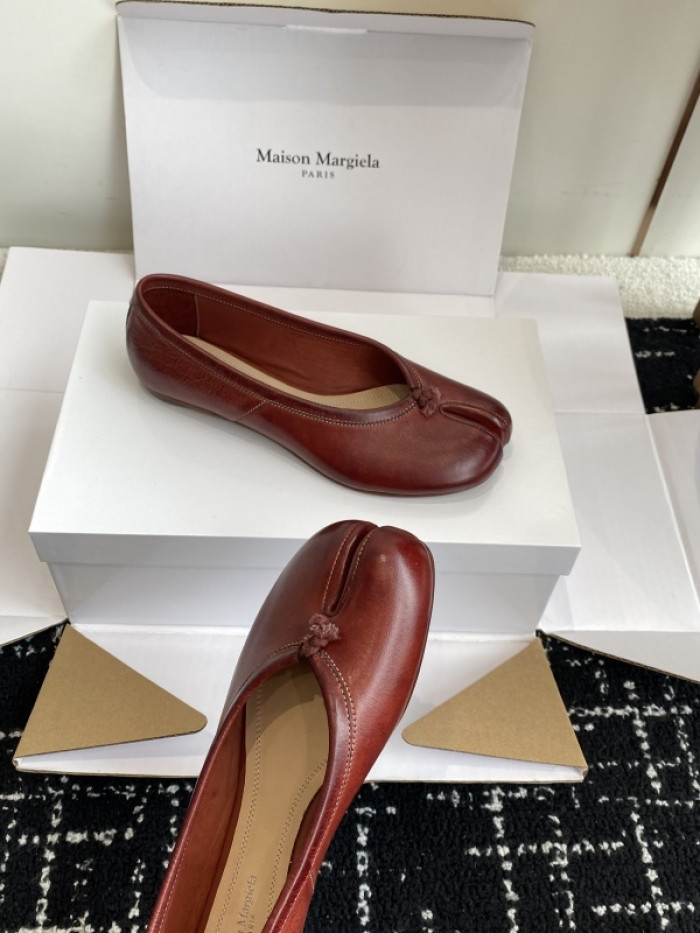 ma*s*n Ma*i*la tabi shoes