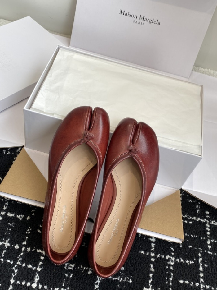 ma*s*n Ma*i*la tabi shoes