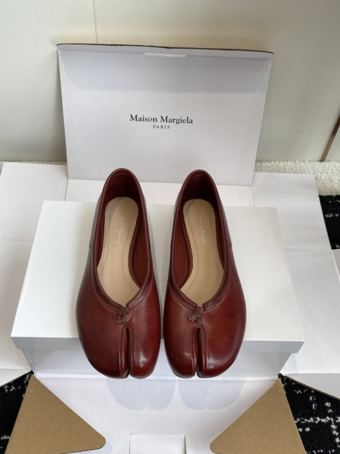 ma*s*n Ma*i*la tabi shoes