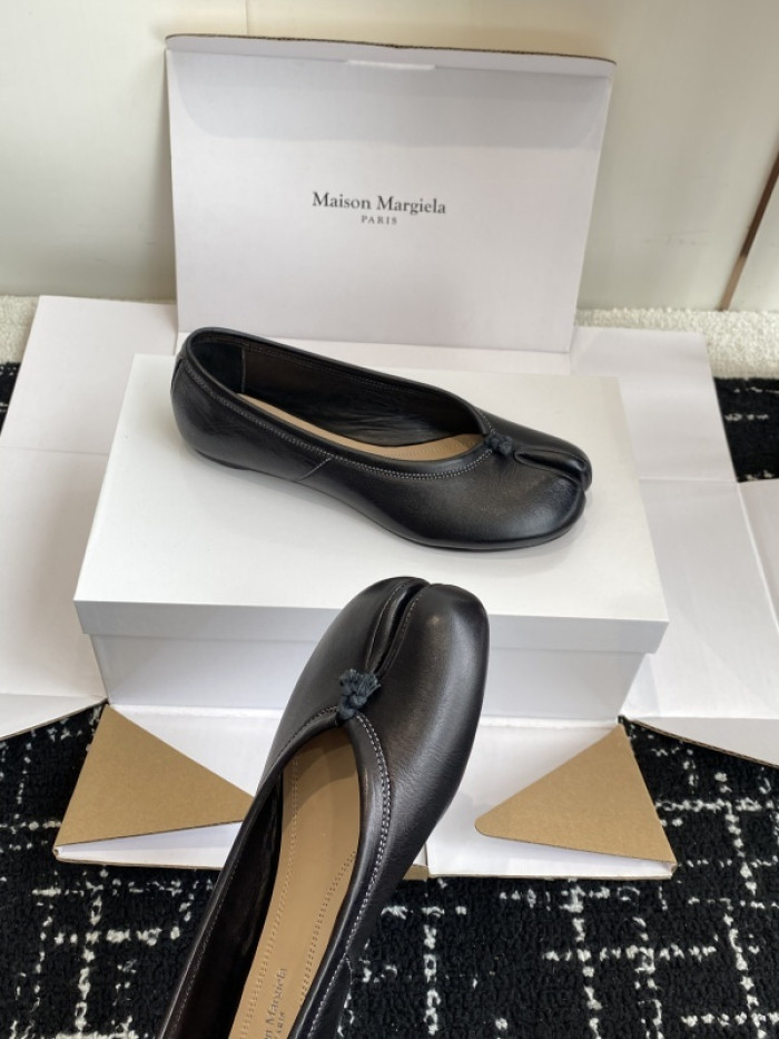 ma*s*n Ma*i*la tabi shoes