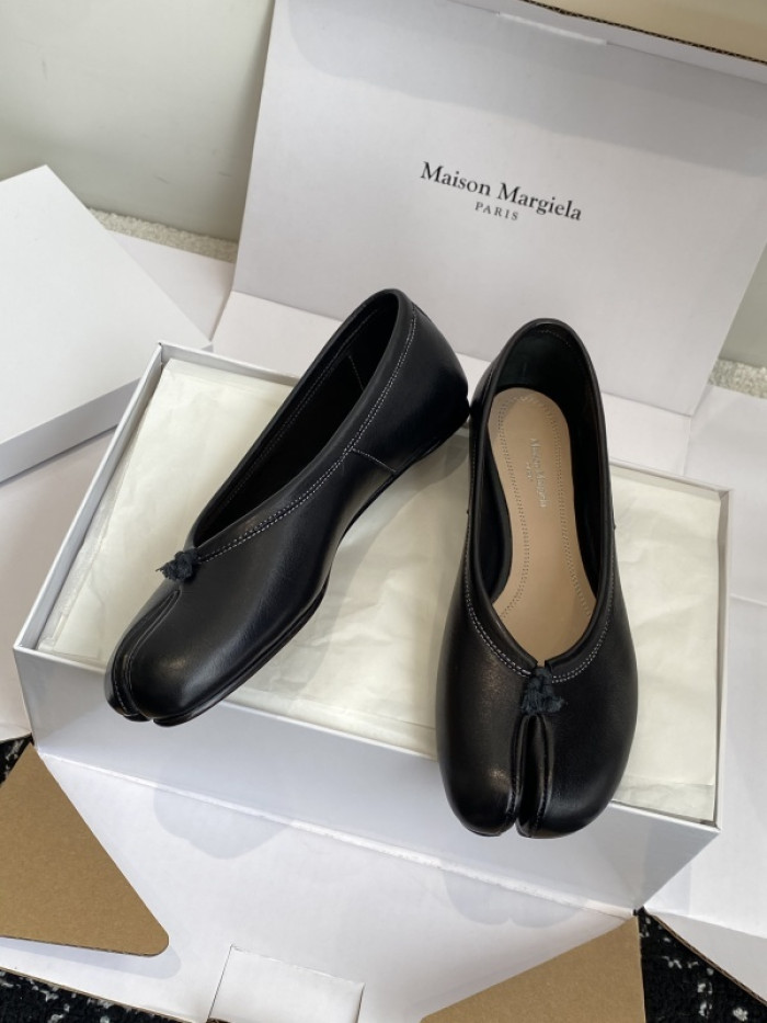 ma*s*n Ma*i*la tabi shoes