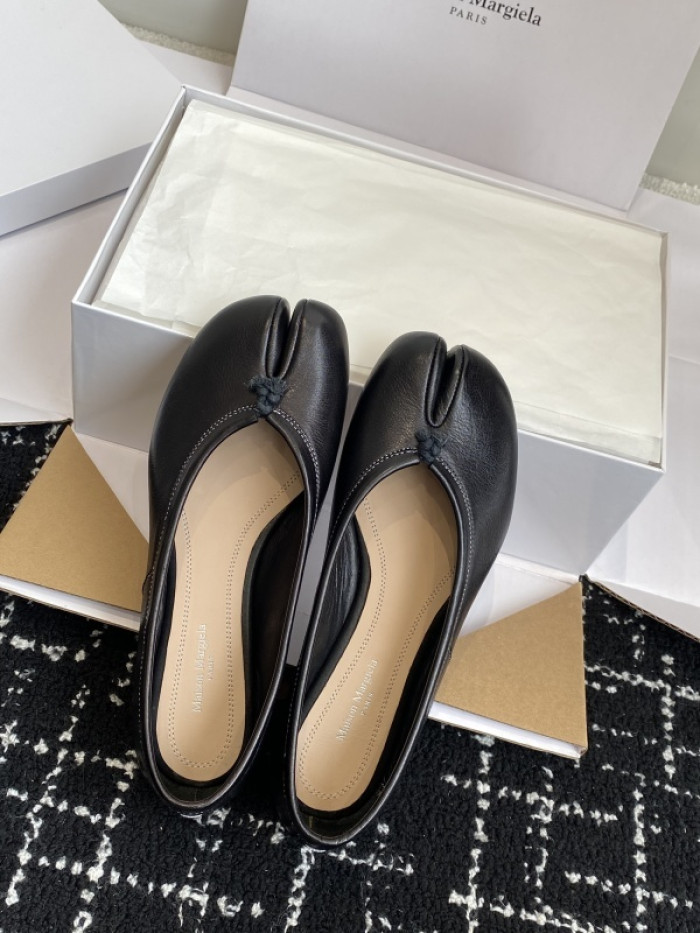 ma*s*n Ma*i*la tabi shoes