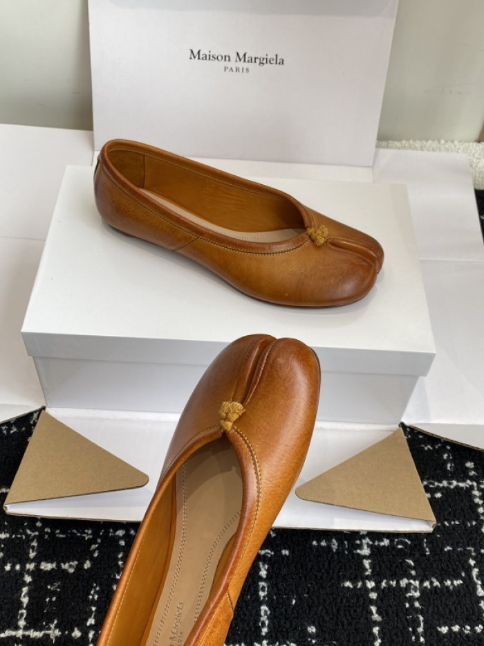 ma*s*n Ma*i*la tabi shoes