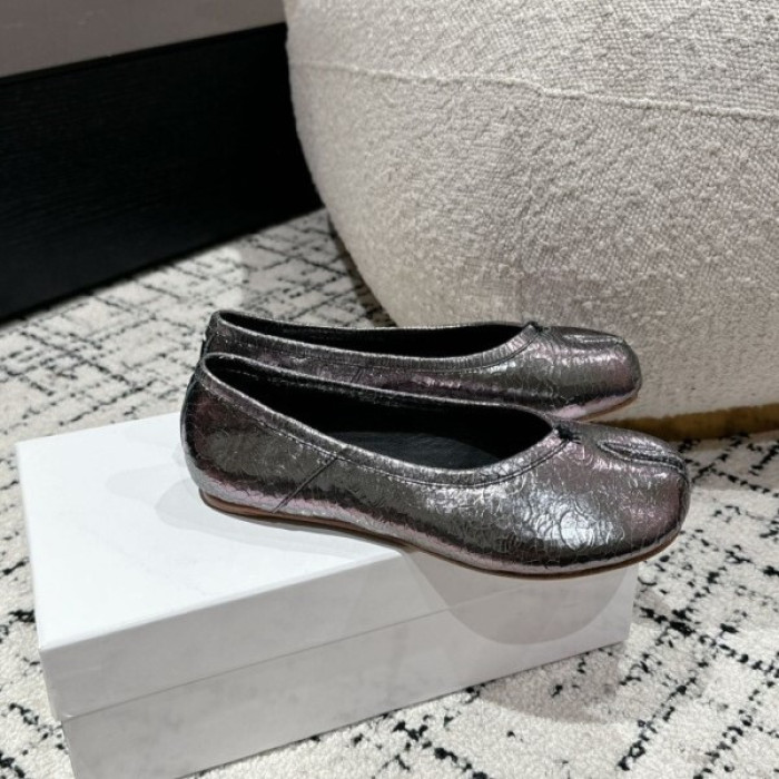 ma*s*n Ma*i*la tabi shoes