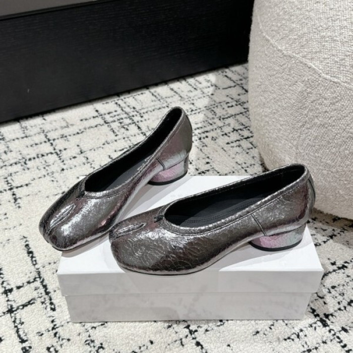 ma*s*n Ma*i*la tabi shoes (heels)