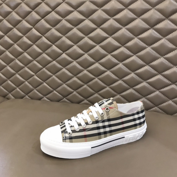 Burberry-Vintage Sneaker