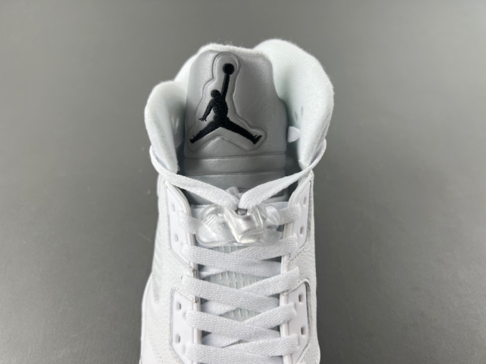 Air Jordan 5 Retro White Metallic HQ7978-103