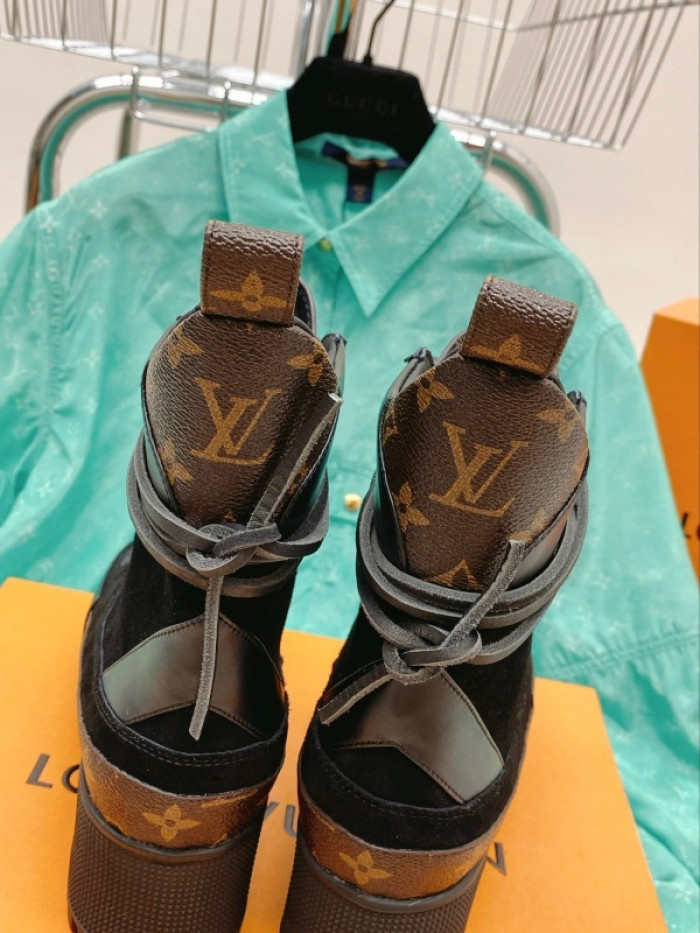 LV Boots (women)