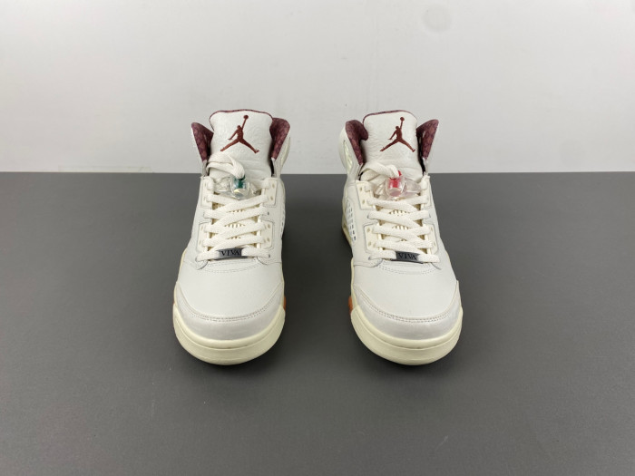 Air Jordan 5 "El Grito" Sail and Dark Pony HF8833-100