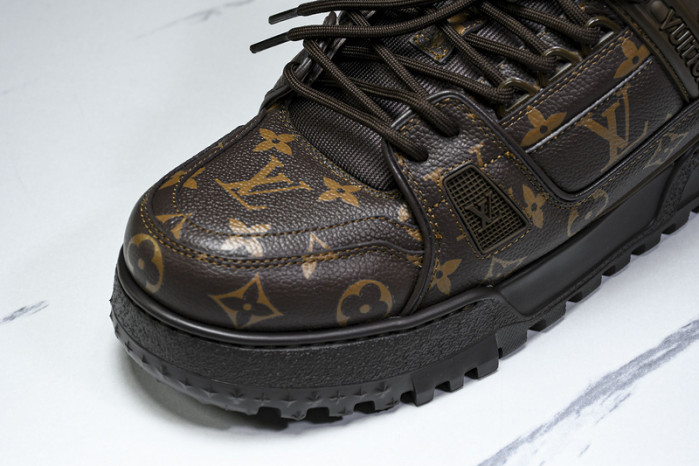 LV TRAINER MAXI