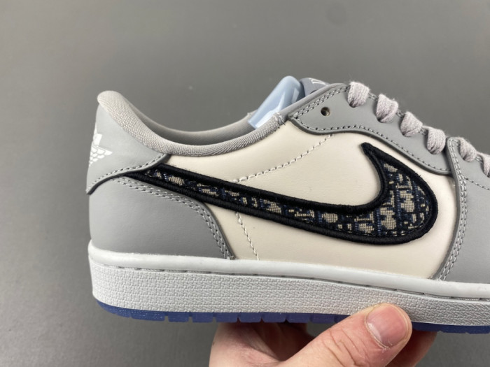 Dior x Air Jordan 1 Low CV0343-100