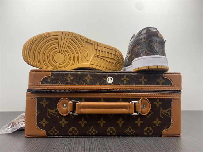 air jordan 1 o-w -louiv low top (with case)