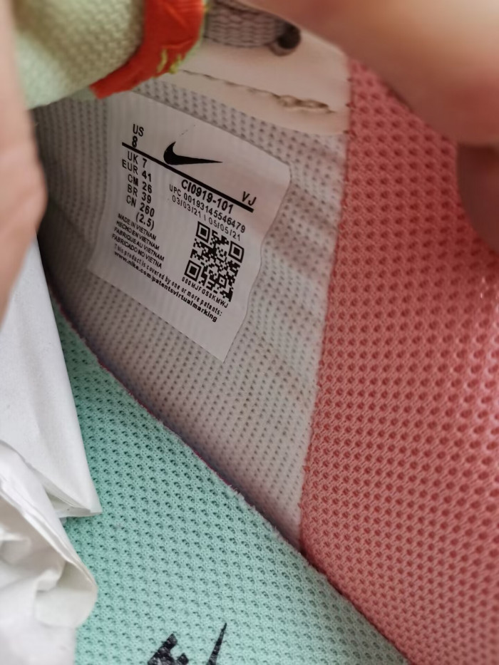 Air Jordan 1 High OG WMNS “Varsity Red” FD2596-602