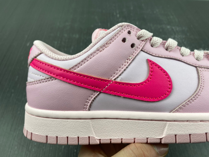 nike dunk low triple pink (gs) dh9765-600