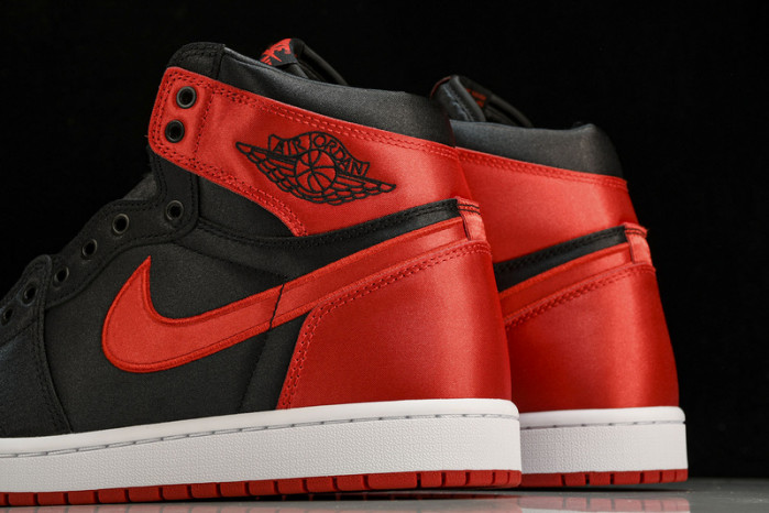 jordan 1 retro high og satin bred fd4810-061