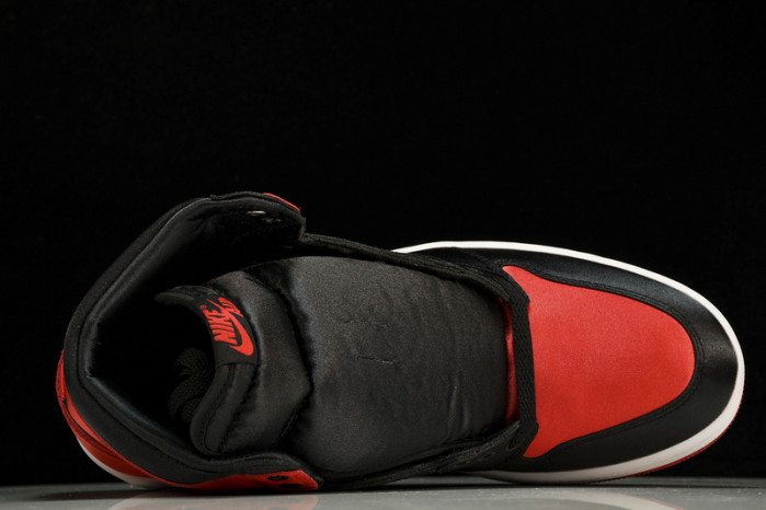 jordan 1 retro high og satin bred fd4810-061